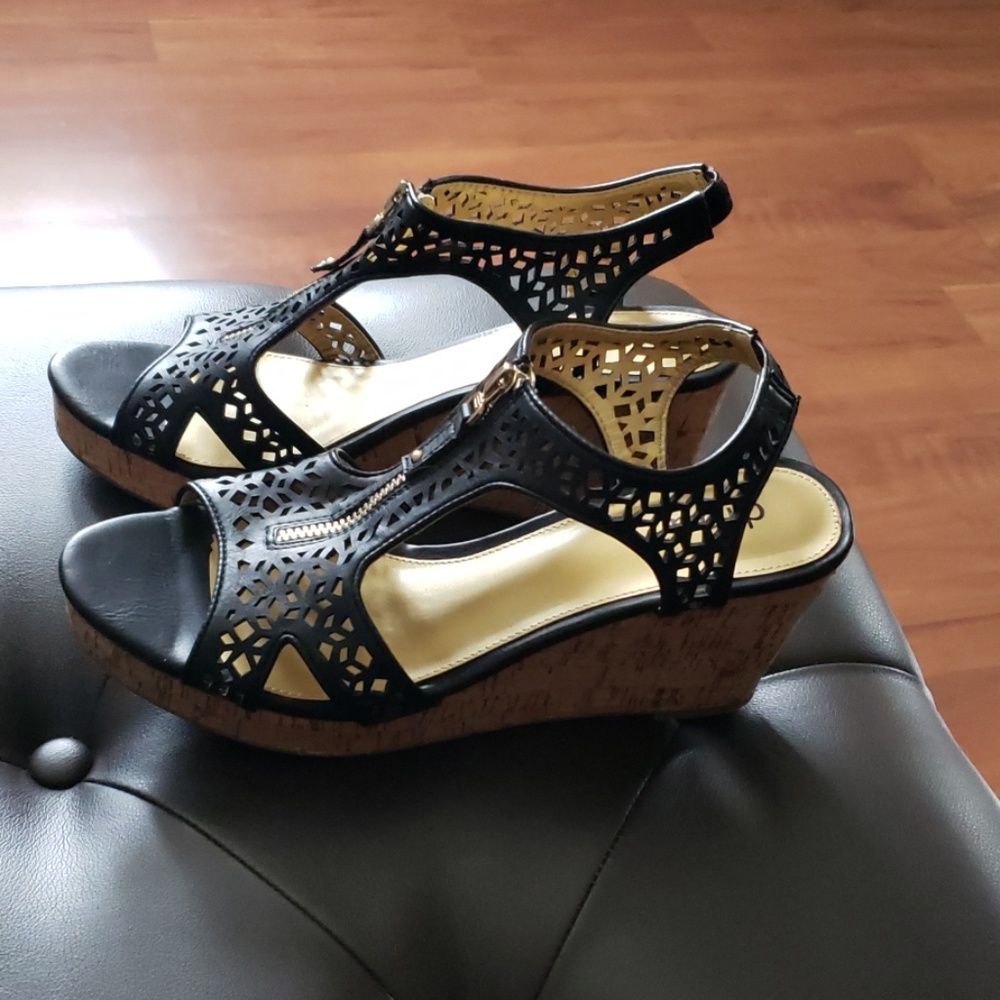 Diba Platforms size 10